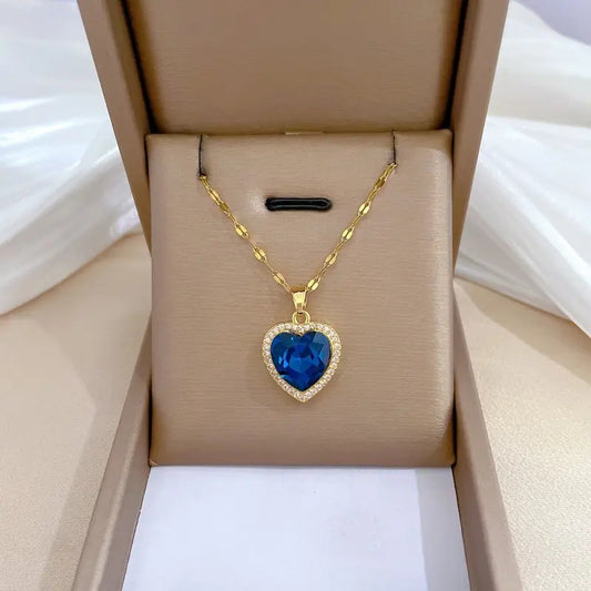 Oro Zafiro Corazón Collar