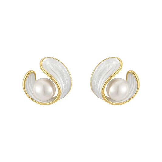 Oro Swirl Perla Aretes de Botón