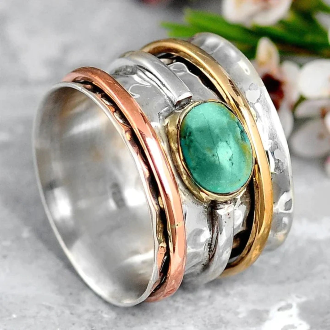 Plata Oro and Rose Oro Bezel Accent Anillo