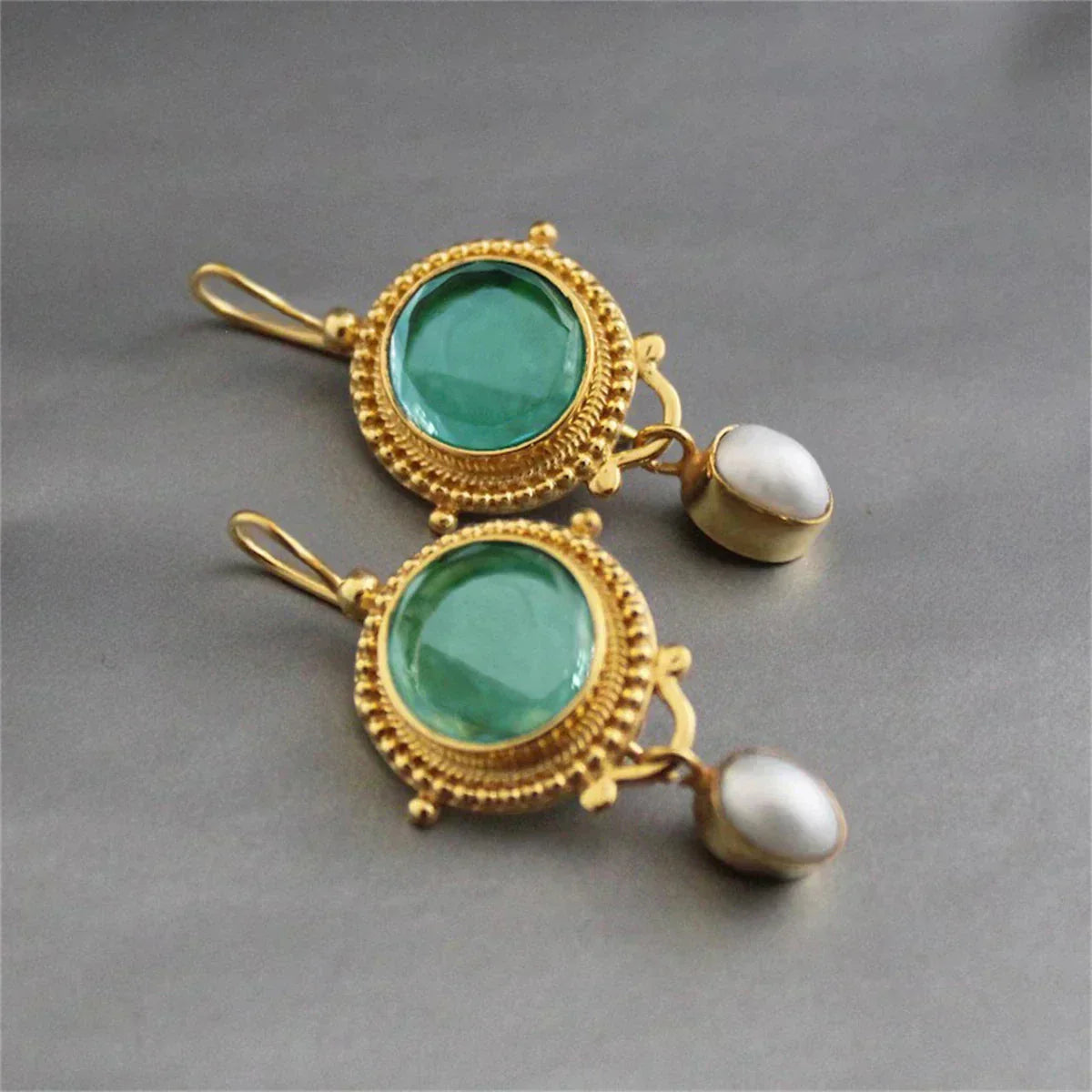 Treasured Turquesa Gem Aretes