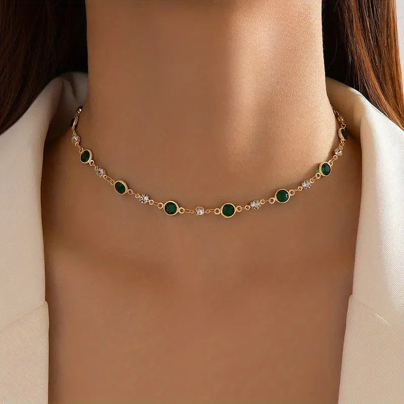 Oro Esmeralda Station Collar