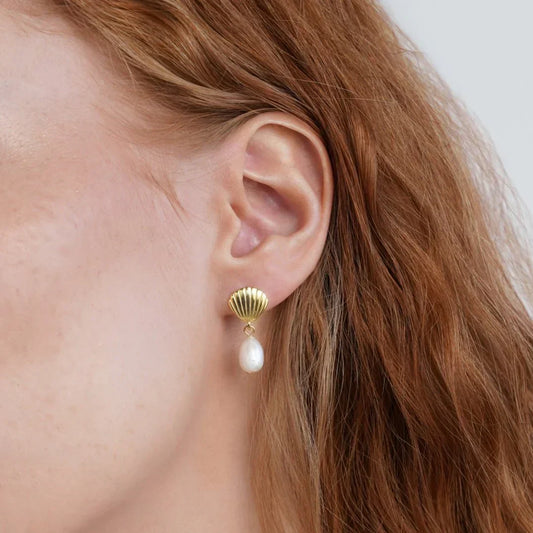 Oro Shell Aretes de Perlas