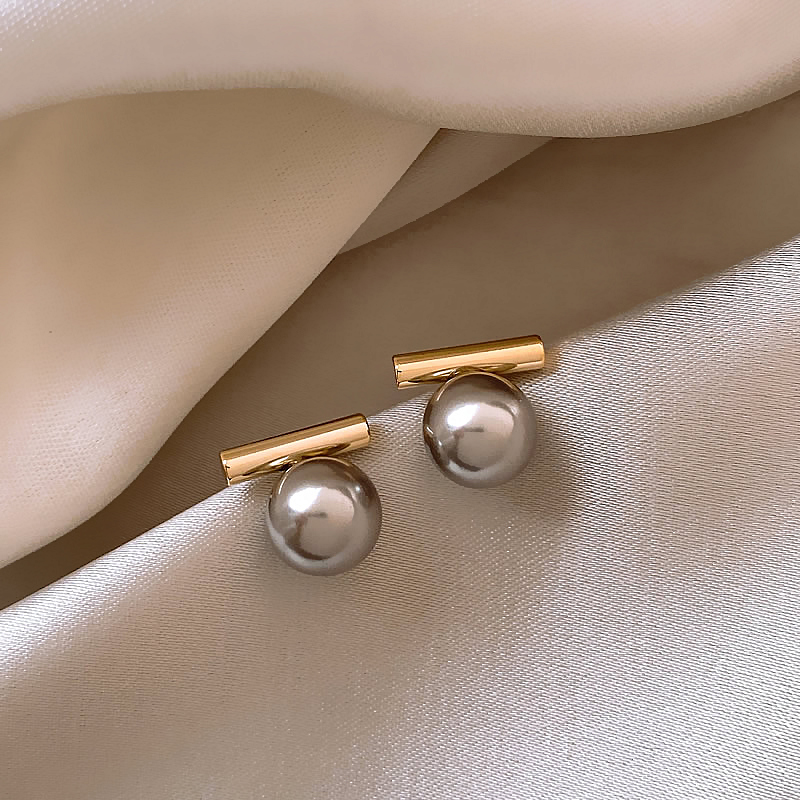 Dark Aretes de Perlas