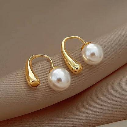 Minimalist Arc Perla aretes