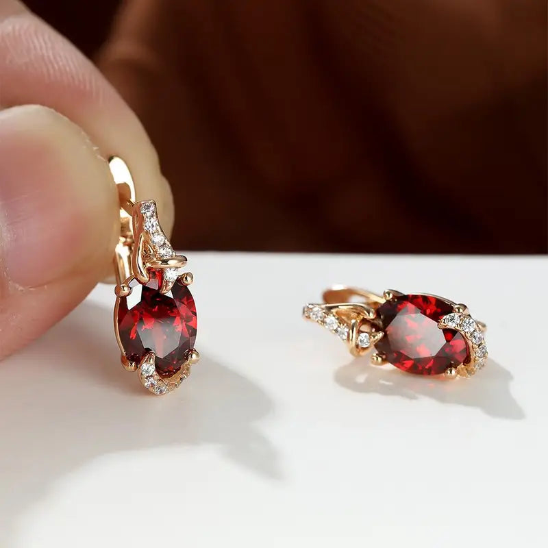 Crimson Twilight Aretes Colgantes | Oro