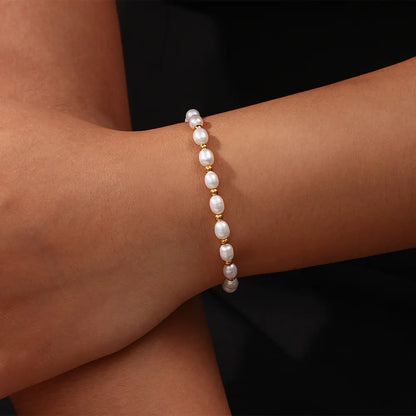 Elegant Perla and Oro Pulsera