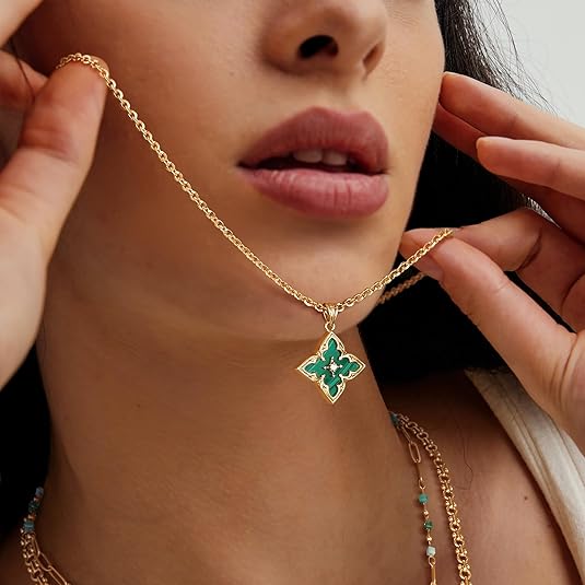 Esmeralda Clover Pendant Collar | Oro