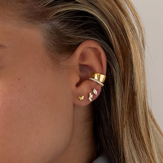 Pear Cut Studs | Oro