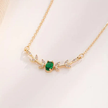 Oro Esmeralda Minimalist Collar