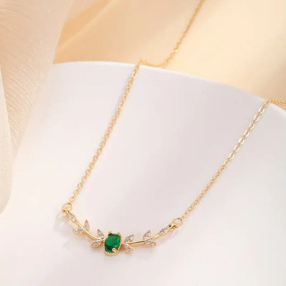 Oro Esmeralda Minimalist Collar