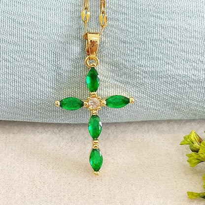Esmeralda Cross Collar | Oro
