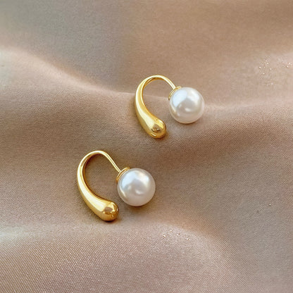 Minimalist Arc Perla aretes
