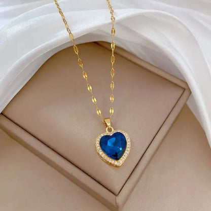 Oro Zafiro Corazón Collar