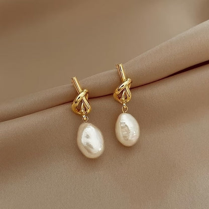 Knotted Perla Elegance Aretes