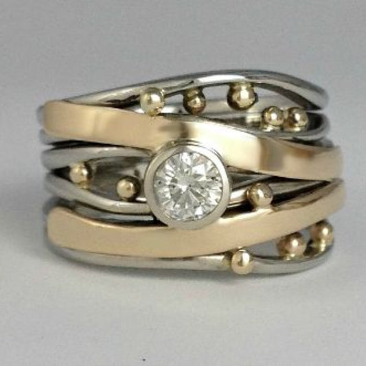 Plata and Oro Bezel Wrap Anillo