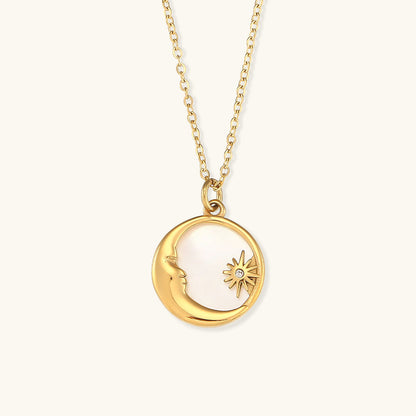 Evangeline Lunar Oro Collar