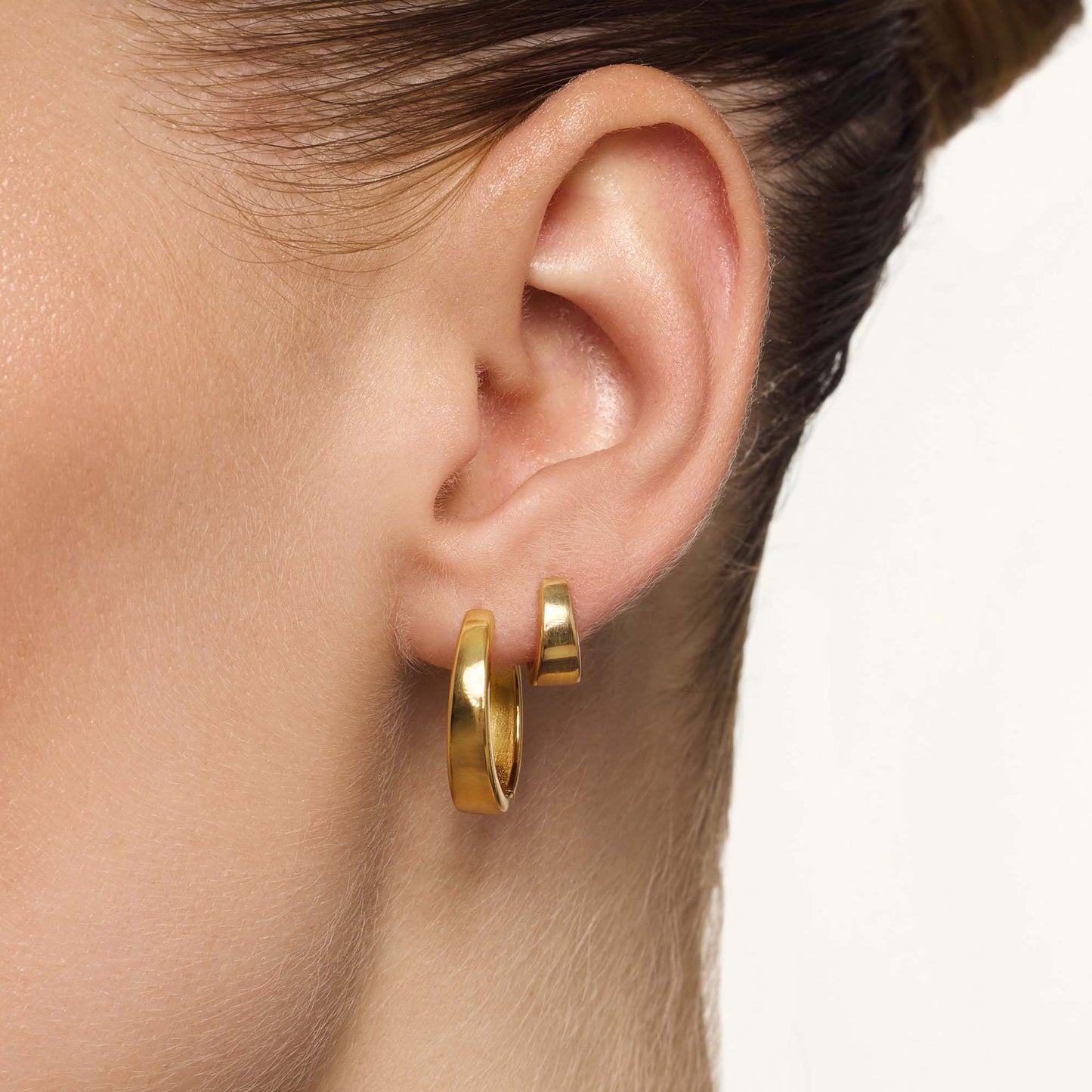 Gia Aros | Oro