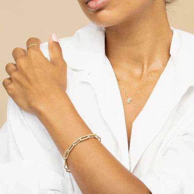 Love letter initial collar | Oro