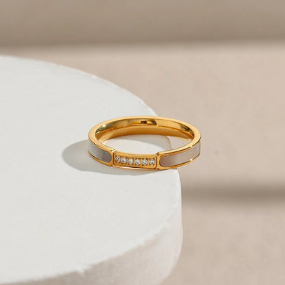 Gabrielle Diamante Simulant Oro Anillo