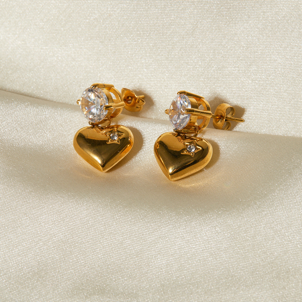 Emmeline Corazón Oro Aretes