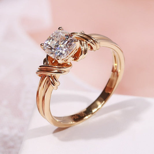 Knotted Band Statement Anillo | Oro