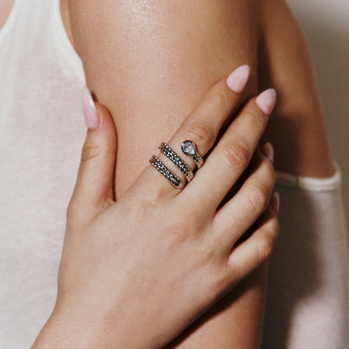 Davina Oro Serpent Anillo