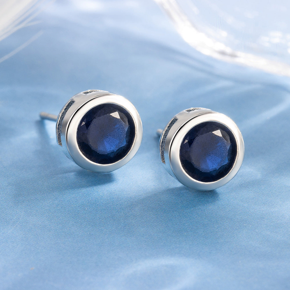 Zafiro Bezel Aretes de Botón | Blanco Oro