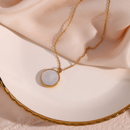 Evangeline Lunar Oro Collar