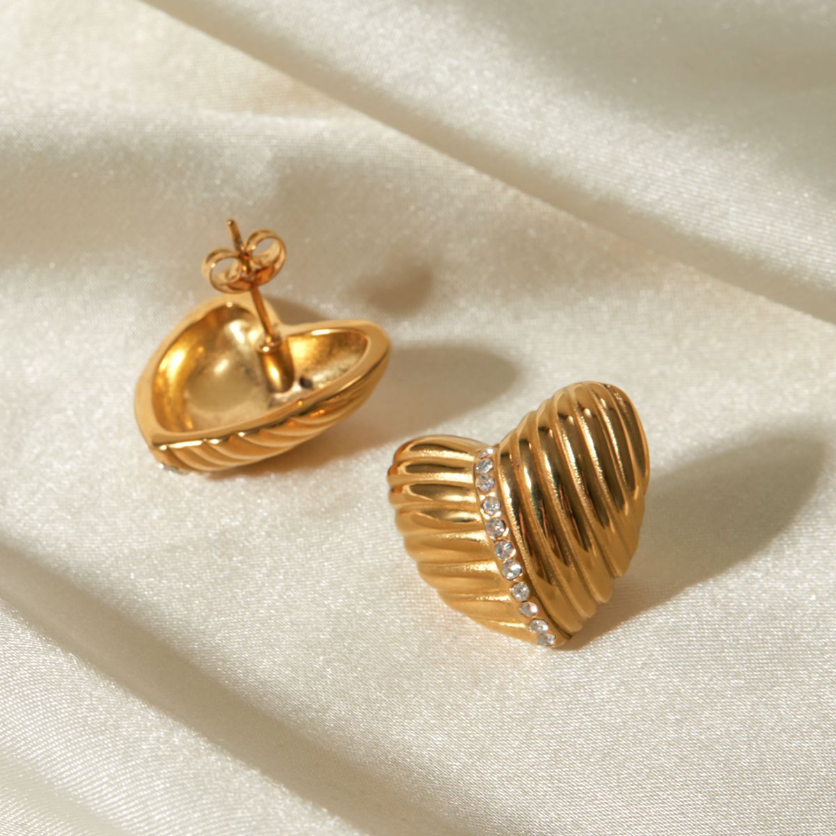 Selene Oro Aretes
