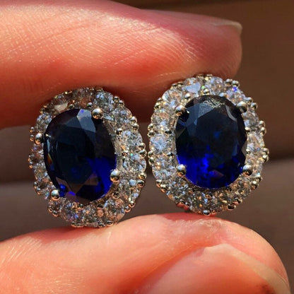 Oval Blanco Zafiro Aretes de Botón | Blanco Oro