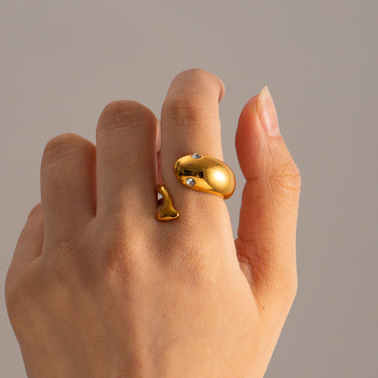 Etta Oro Serpent Anillo