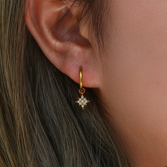 Margaret Oro Aretes
