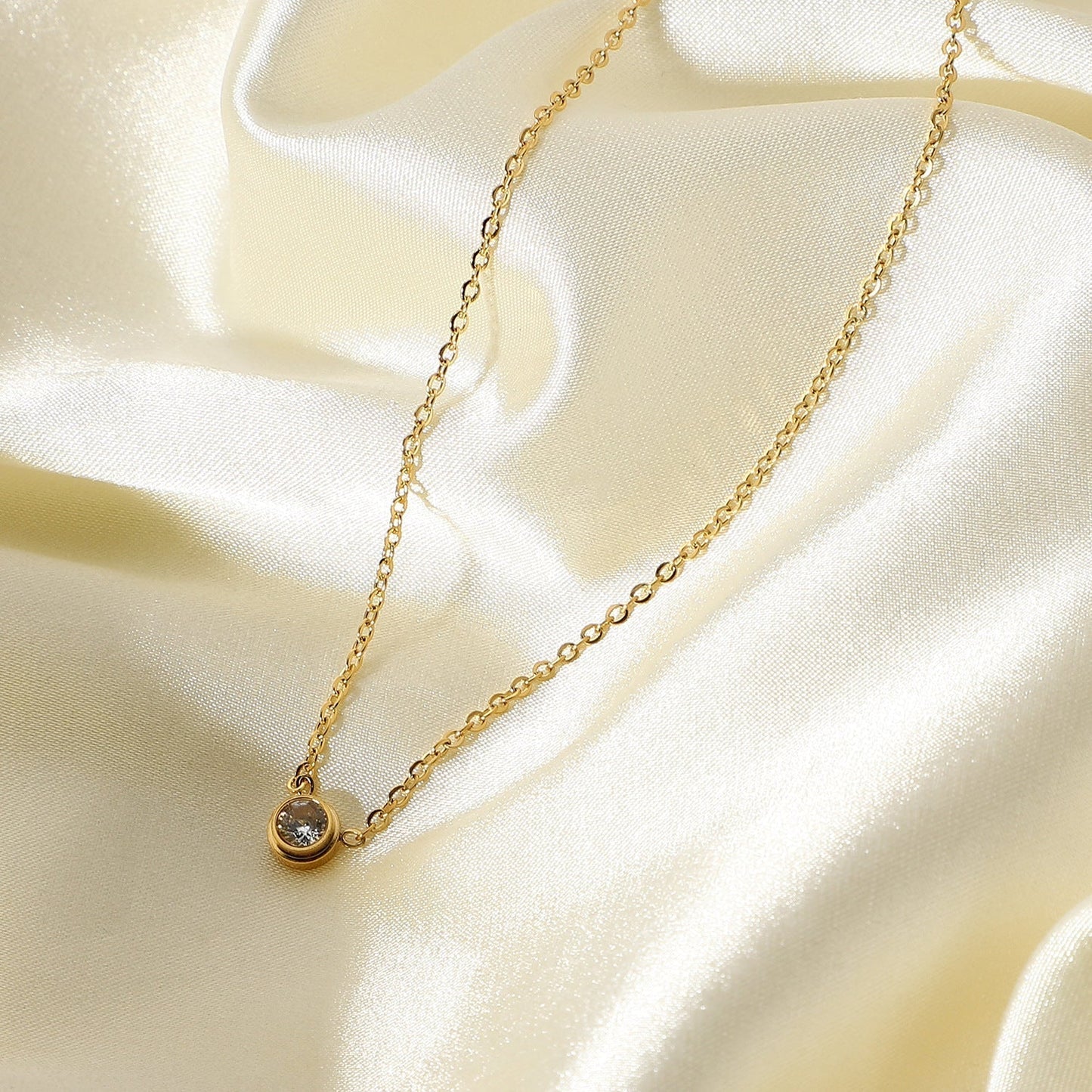 Kira Oro Collar