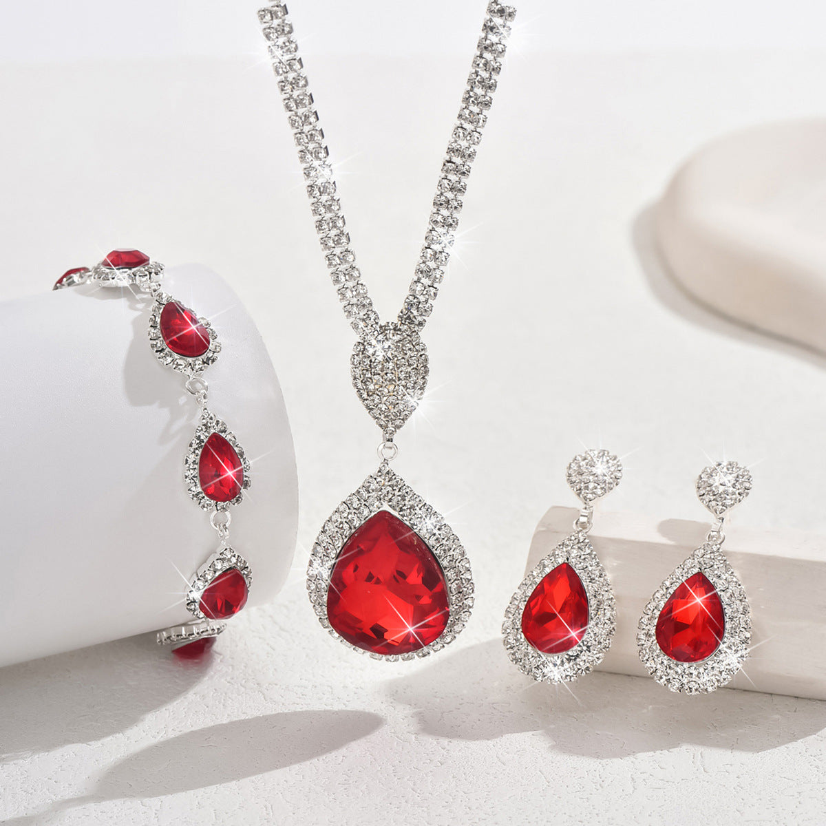 Thalira Bloodwynne Set de Joyas | Blanco Oro