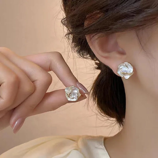 Perla Flower Aretes