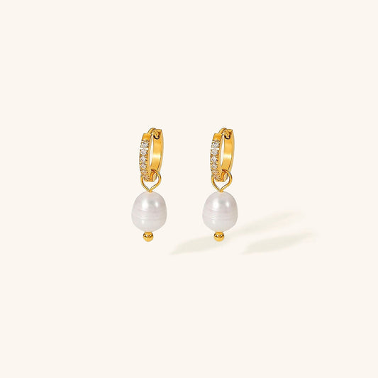 Sara Aretes de Perlas