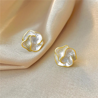 Perla Flower Aretes