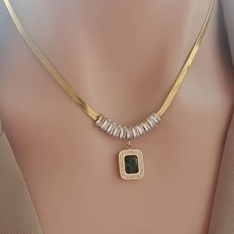 Regalia Prism Esmeralda Collar | Oro
