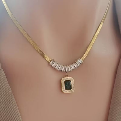 Regalia Prism Esmeralda Collar | Oro