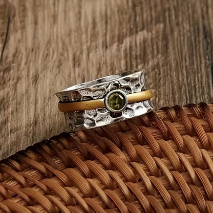 Plata and Oro Rustic Band Anillo
