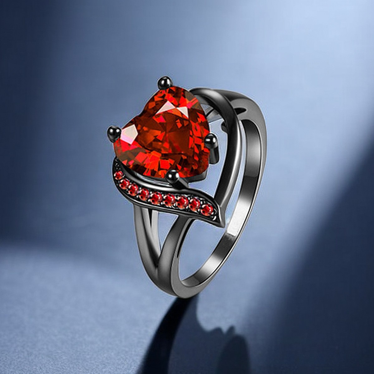 Calindra Rosethorne Anillo | Black Finish