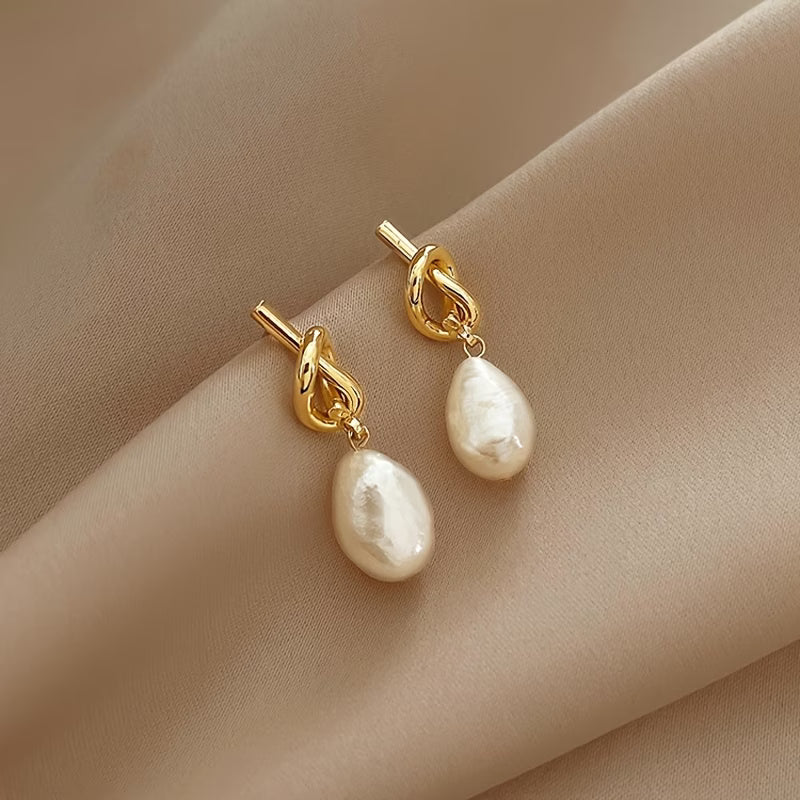Knotted Perla Elegance Aretes