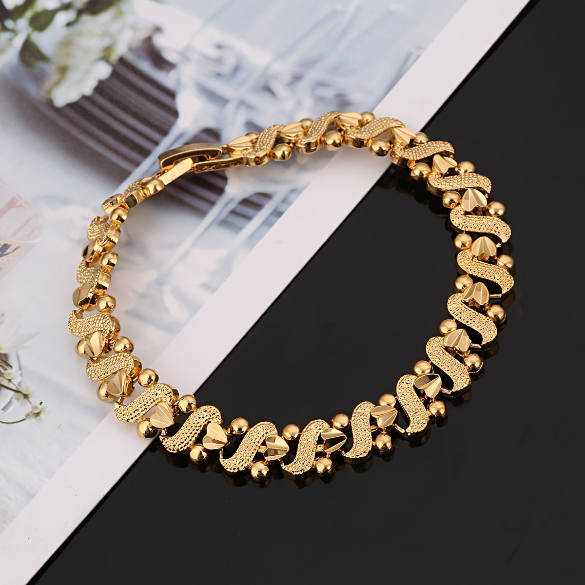 Lily Ornate Wave Pulsera | Oro