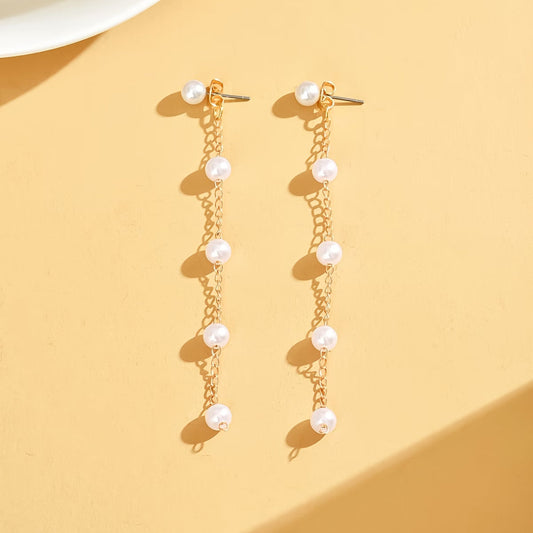 Moonlit Perla Dangle Aretes