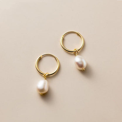 The Classic Perla Aretes de Aro