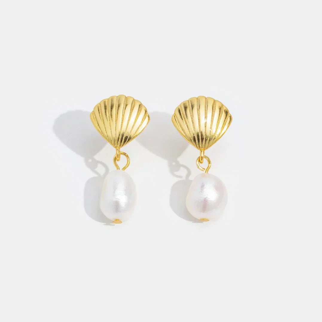Oro Shell Aretes de Perlas