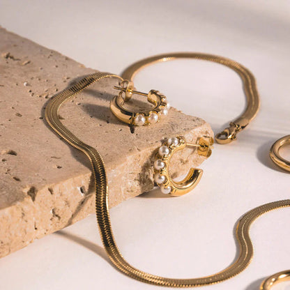 Mother-of-Perla Dije Aretes