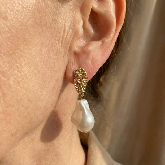 Champagne Dreams Aretes de Perlas