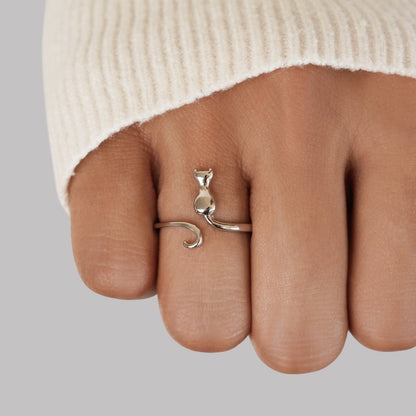 Plata Cat Motif Anillo