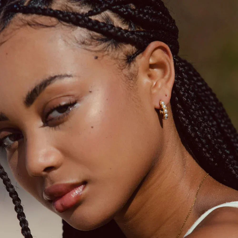 Mother-of-Perla Dije Aretes